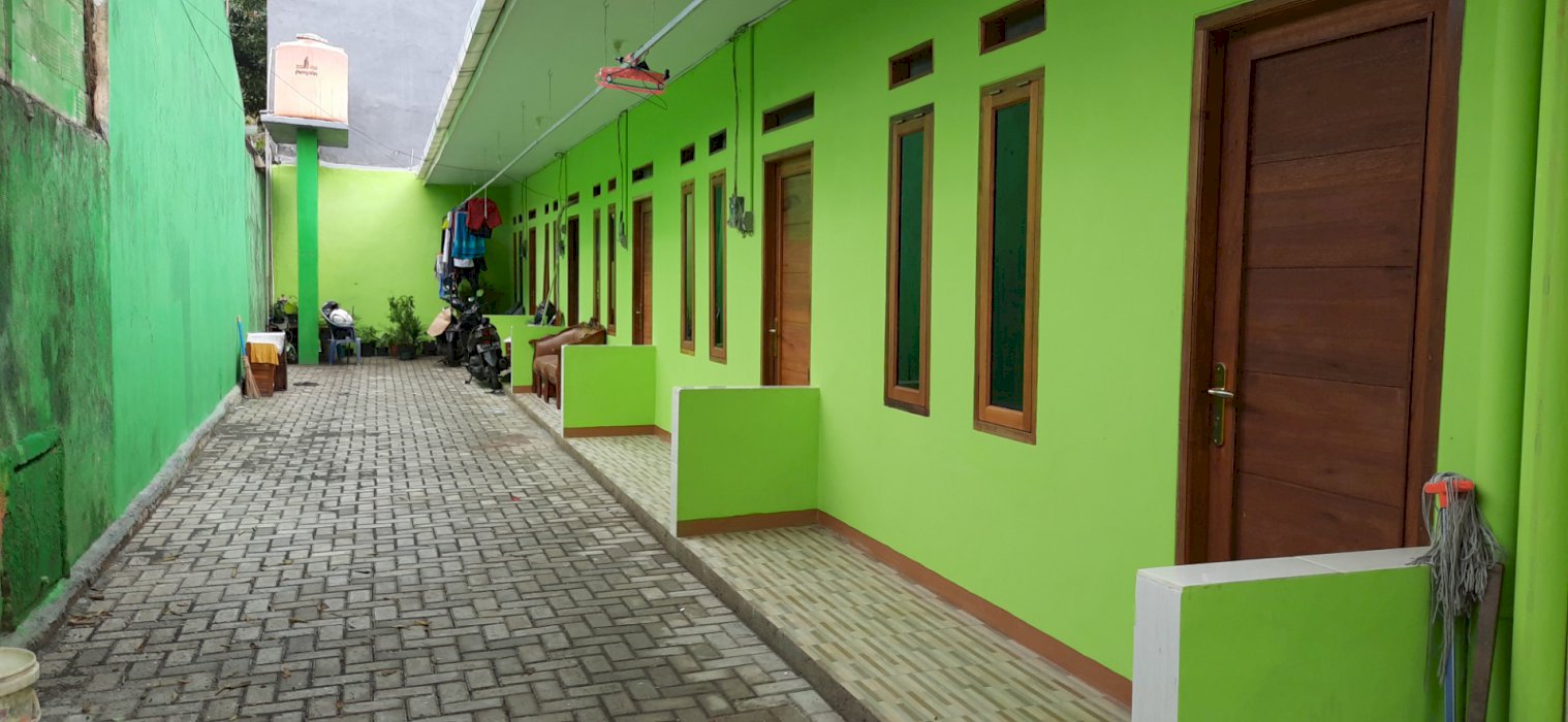 Rumah kontrakan 5 Pintu di Jaksel masuk mobil