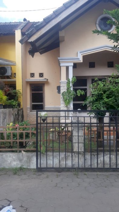 JUAL RUMAH CANTIK DI PERUMAHAN PESONA  KALIURANG SLEMAN