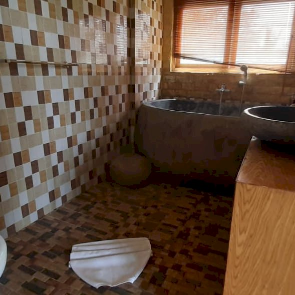 Dijual villa dikawasan payangan dekat ubud gianyar bali