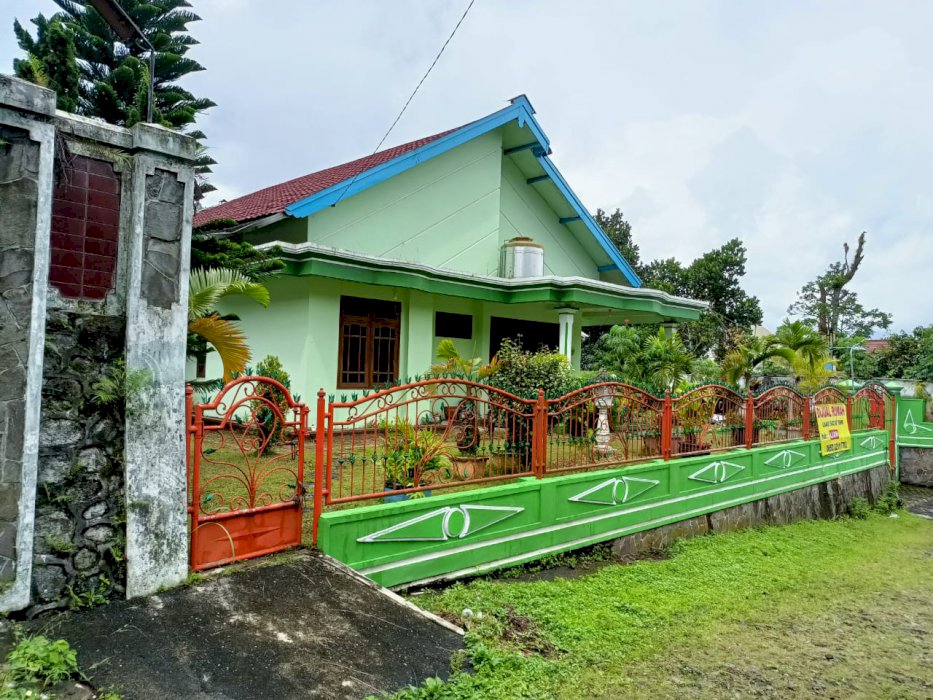 Dijual Cepat Villa Luas, Dekat Alun-Alun Batu Malang