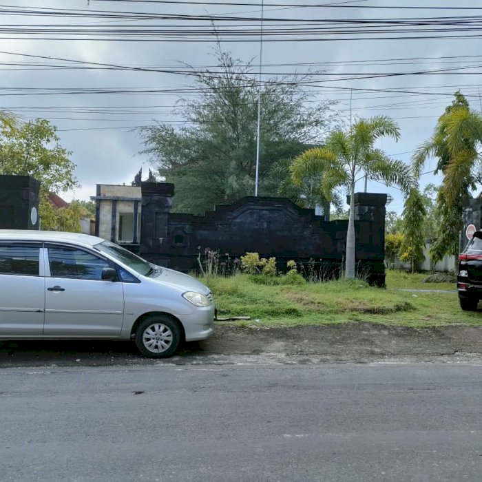 Dijual lahan 10 are bonus bangunan layak pakai di jl utama darmawangsa