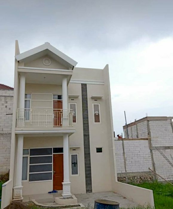 Hunian Berkonsep Villa Cantik Kekinian Hanya 700 Meter Dari BNS Batu