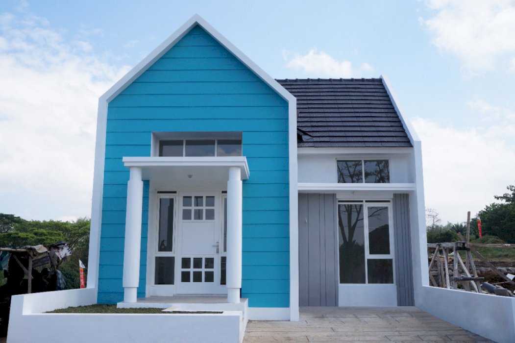 [Ready Stock] Rumah Cantik Minimalis di Karangploso Gate Lebar 12 Meter