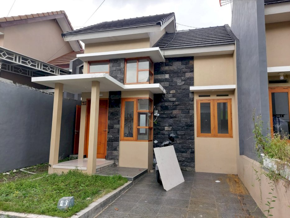 [Ready Stock 4 Unit] Rumah Minimalis Tanah Luas di Tunggulwulung Suhat