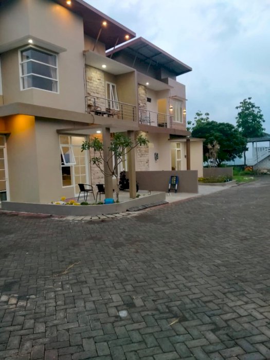 [Ready Stock] Rumah Villa Mewah di Dekat BNS Kota Batu Full Furnish