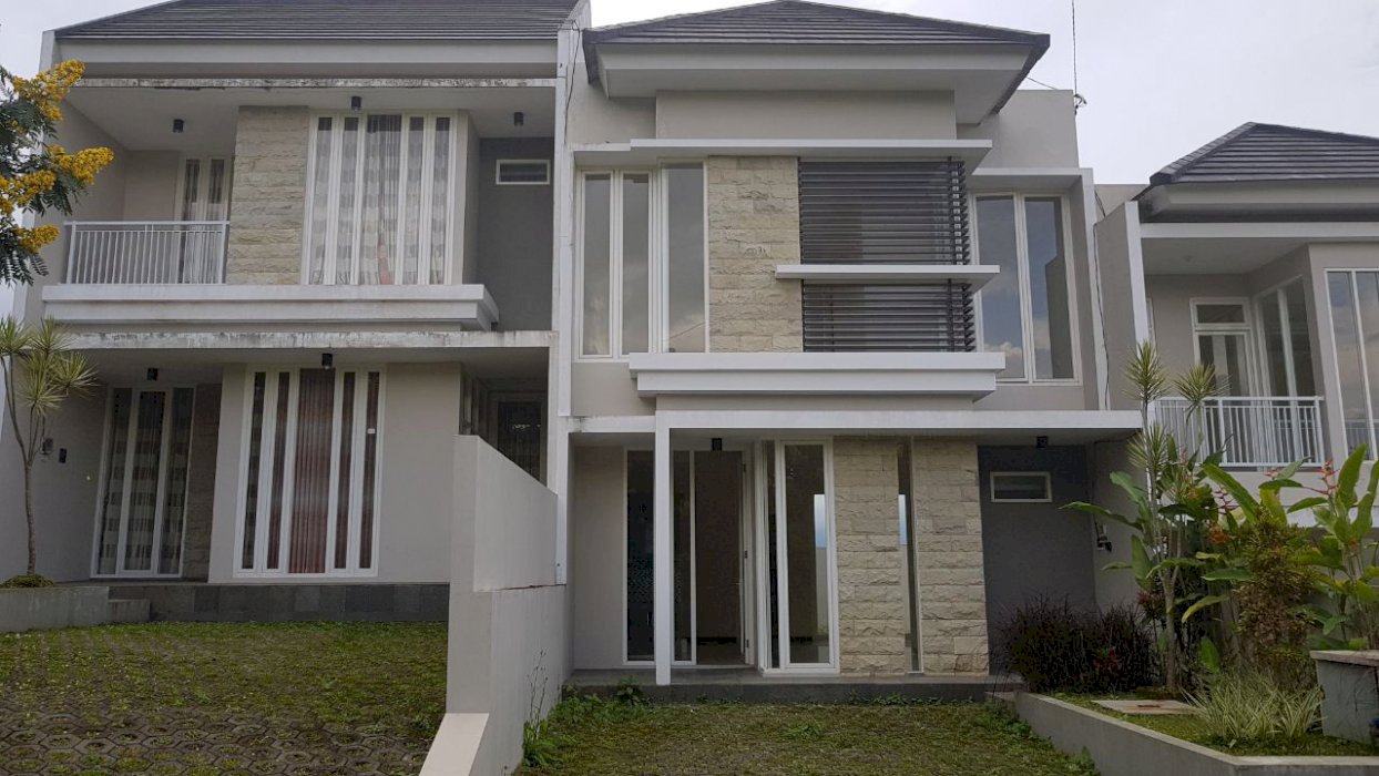 [Ready Stock] Villa di Dekat Golden Tulip Panderman Hill Batu