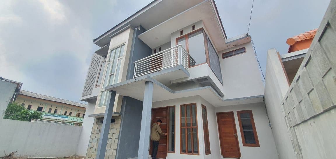 [Ready Stock] Rumah Villa Mewah di Pusat Bisnis Perkantoran Kota Batu