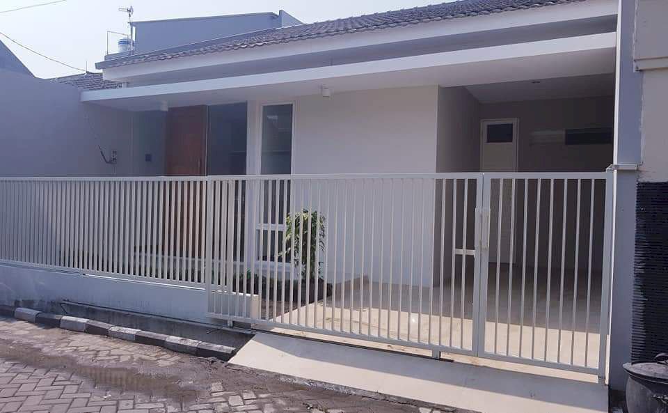 Rumah Cantik full renovasi ...siap huni