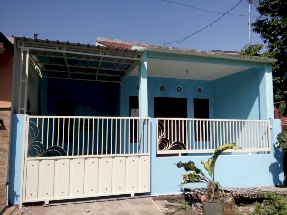 Rumah Siap Huni Cantik Minimalis di Banjararum Singosari