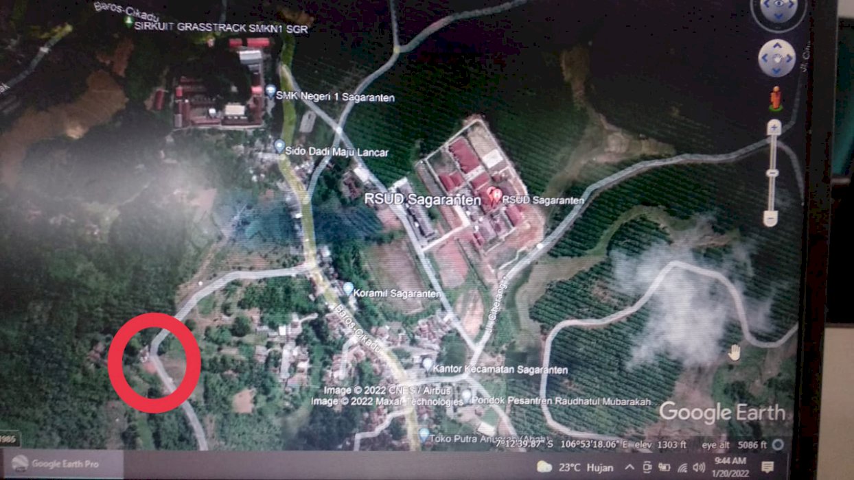 Lokasi strategis dekat dengan RSUD Sagaranten