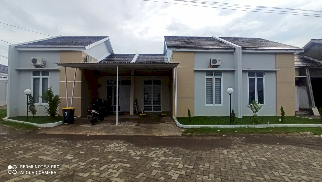 RUMAH MODERN MINIMALISBAROMBONG READY 082388557778