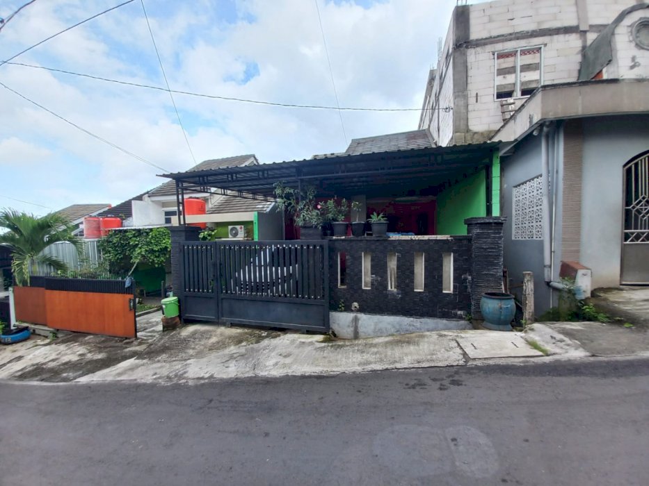 Jual Rumah Manyaran Semarang Barat bebas banjir