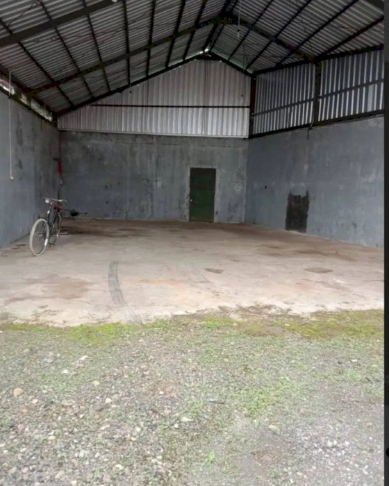 Rumah plus gudang di kec kajen