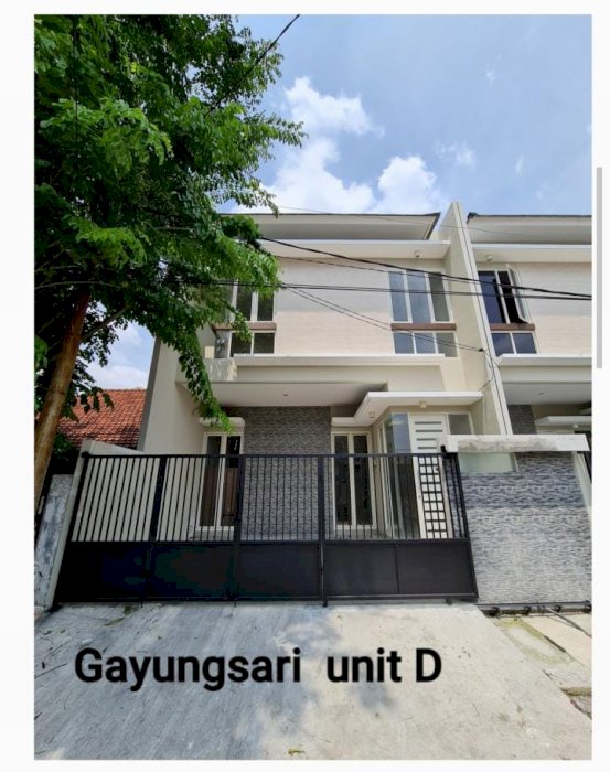 Rumah baru gress 2 lantai di perumahan elite gayungsari harga nego dekat polda dan sekolah al hikmah