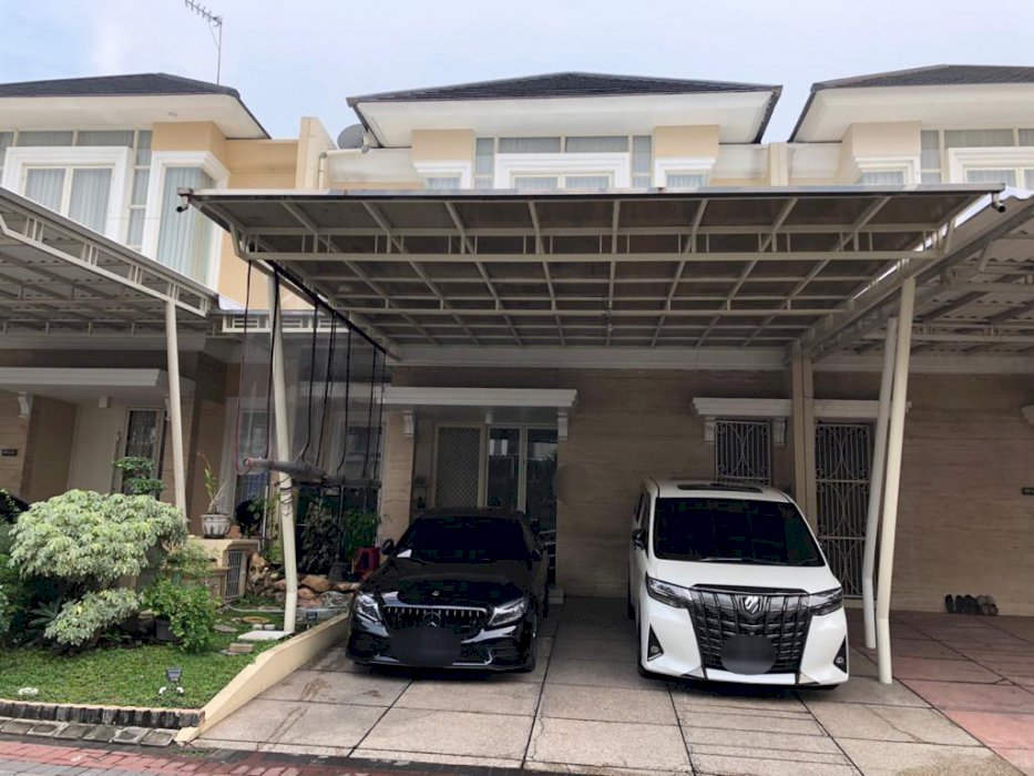 FOR SALE RUMAH DI PERUMAHAN THE MANSION, PAKUWON INDAH