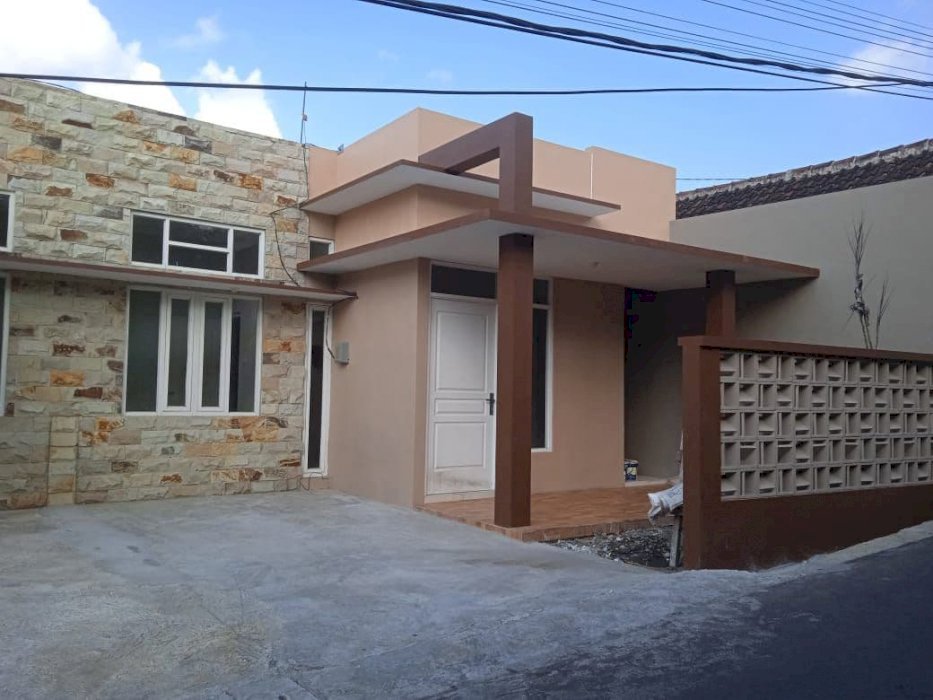 [Ready Stock] Rumah Murah Tanah Luas Edisi Jual Cepat Poros Jalan Raya Batu
