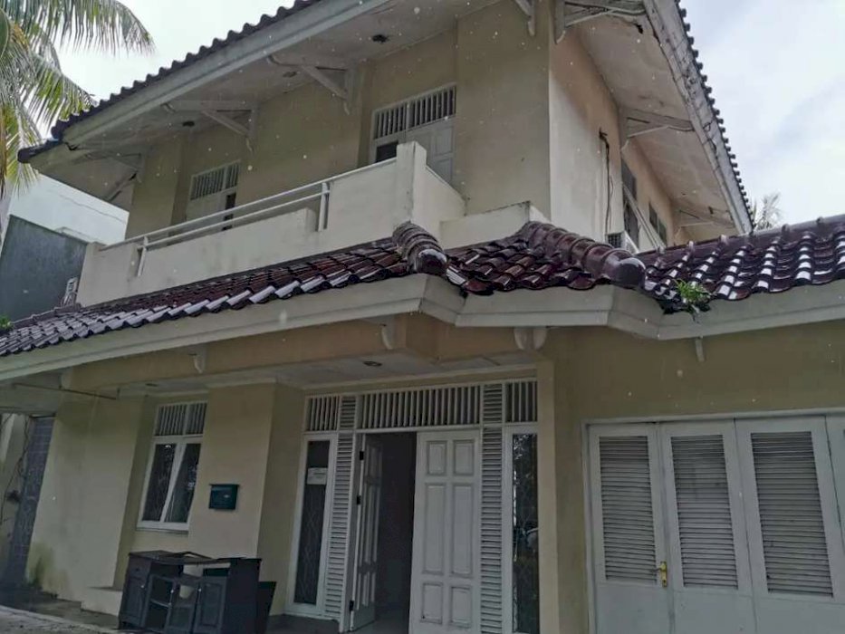DIJUAL MURAH! Rumah di Taman Bromo, Lippo Karawaci SEMI FURNISHED