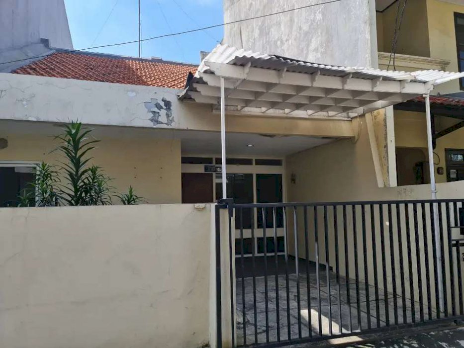 Rumah mungil tdk banjir dan bs utk kntr