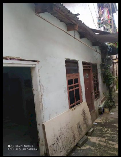 Rumah dijual dekat Apartemen Apple Jatipadang Pasar Minggu - Jaksel