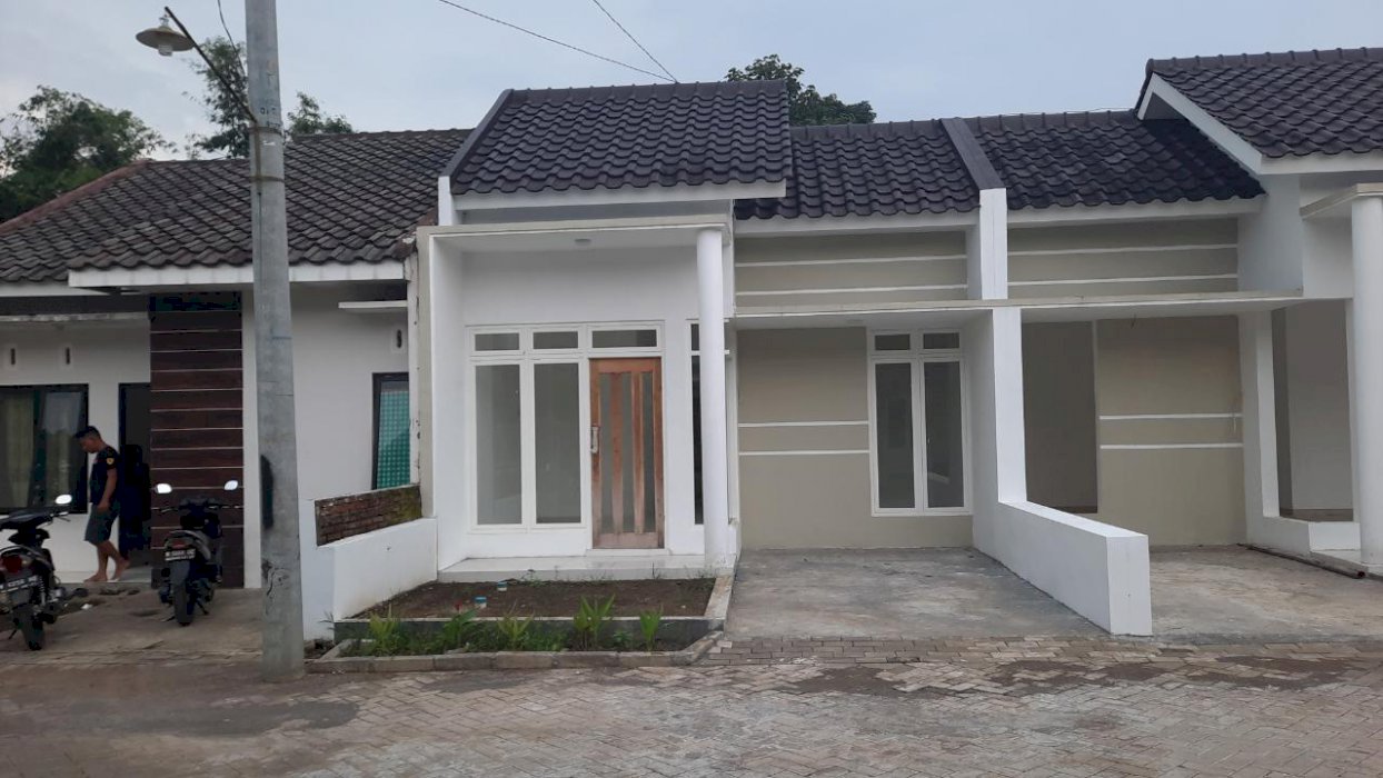 Rumah Siap Huni lokasi strategis