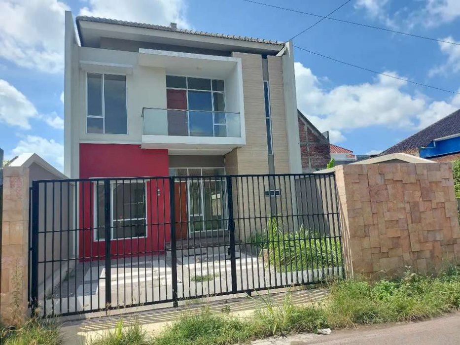 Rumah baru bagus 2 lantai dijual solo gawanan colomadu 1.1M