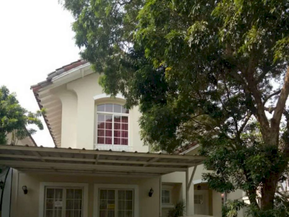 Disewakan Tahunan Rumah Telaga Warna Lippo Karawaci Central