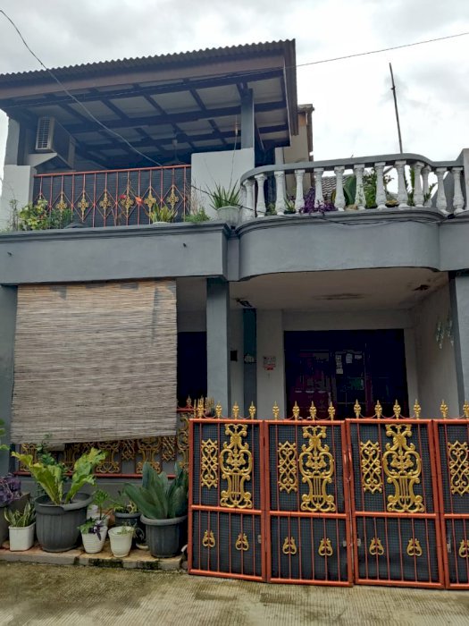 Rumah 2 lantai