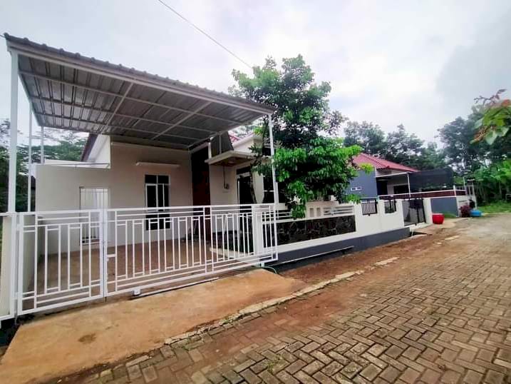 Rumah baru Kalisegoro Gunungpati Semarang dekat kampus Unnes