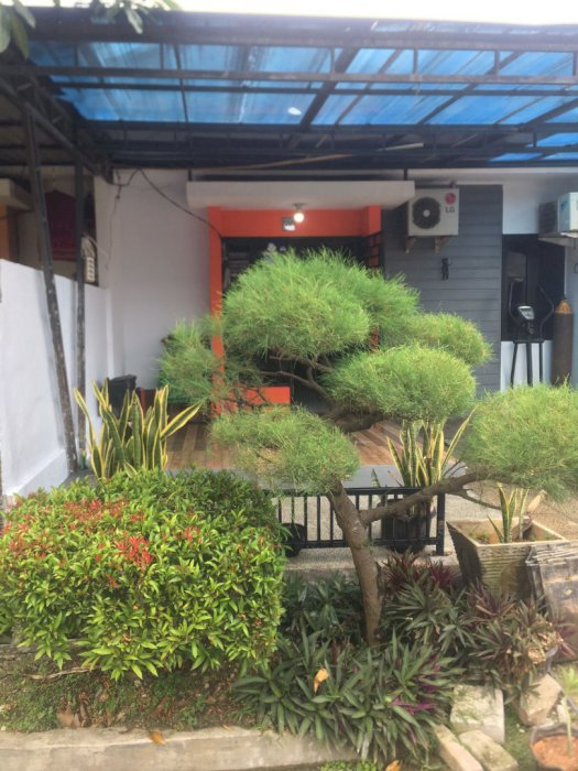 Dijual Murah Butuh dana cepat Rumah Bumi indah city cluster Udayana Tangerang