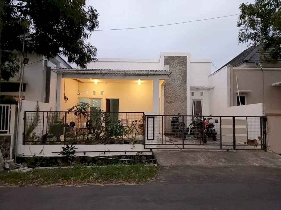 DI JUAL RUMAH DI JALAN ASPAL SLEMAN