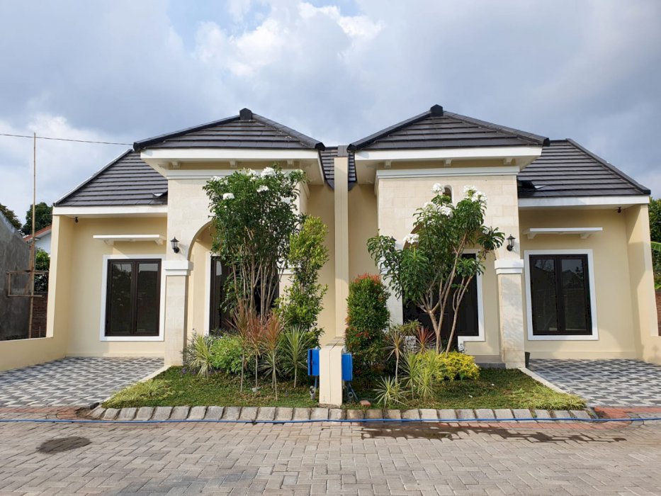 Rumah di purwantoro blimbing malang