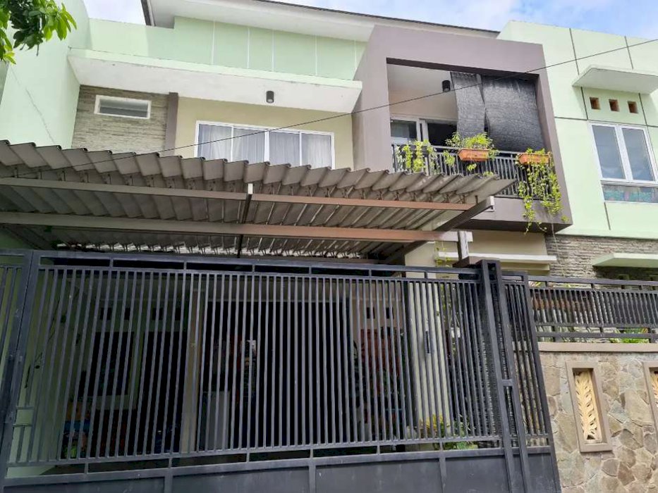 Rumh semi minimalis dekat fasum2 dan tidak bnjr