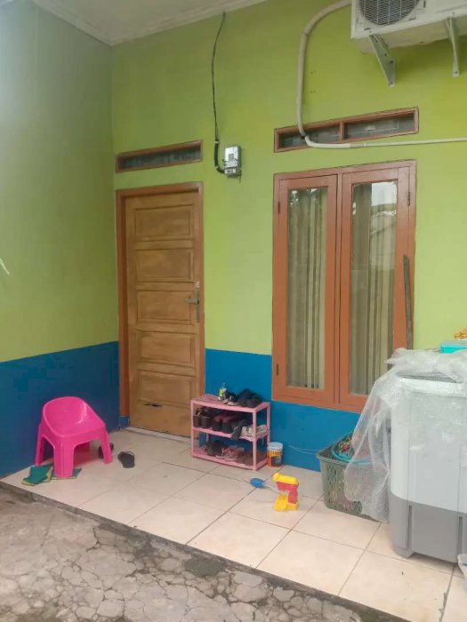 Rumah model kontrakan paninggilan