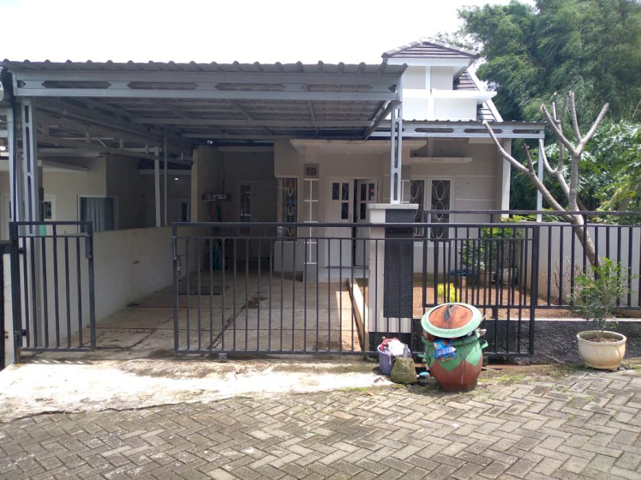 Hunian cluster mediteraian Griya Lestari Ngaliyan