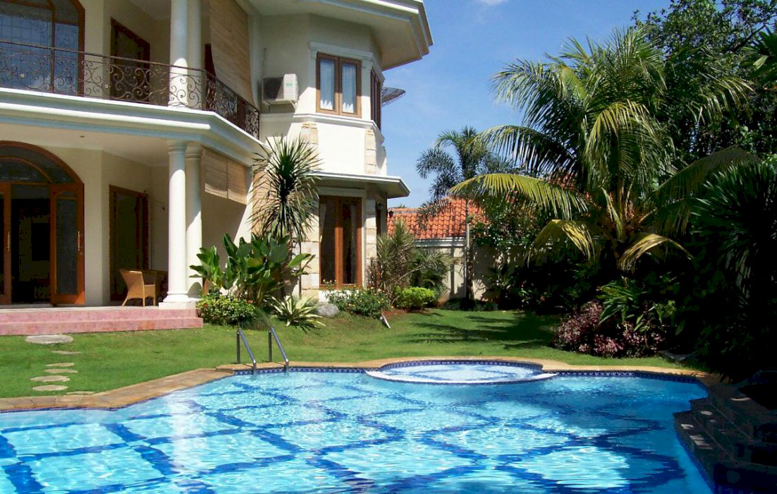 RUMAH KEMANG HUNIAN MEWAH AREA STRATEGIS JAKARTA SELATAN