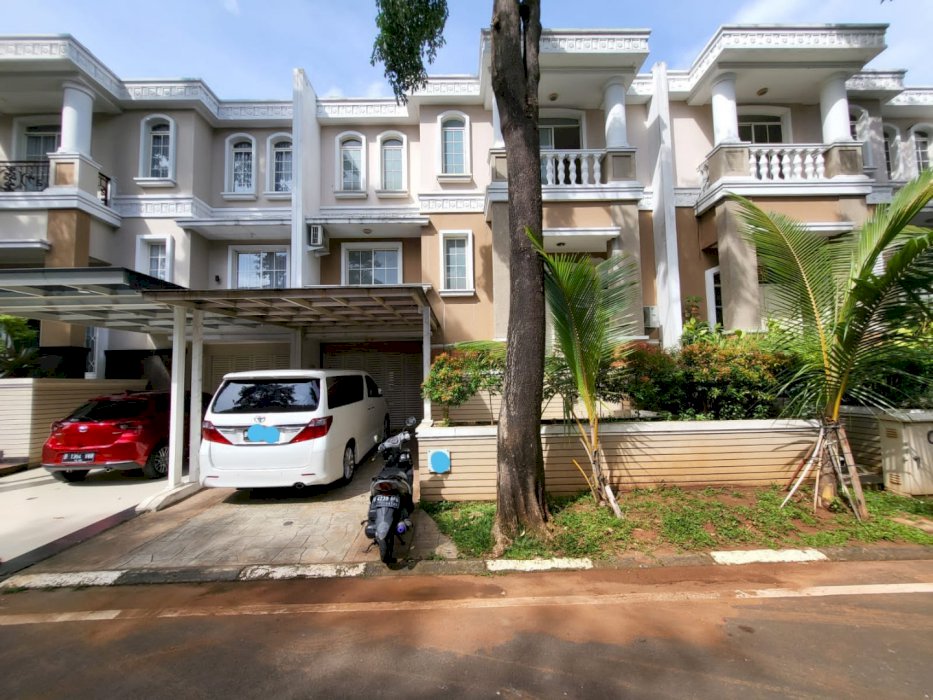 Special unit Green Lake City Cluster Europe Taman Luas