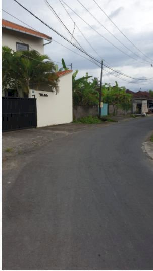 TANAH 2 ARE DI PANTAI NYANYI TABANAN