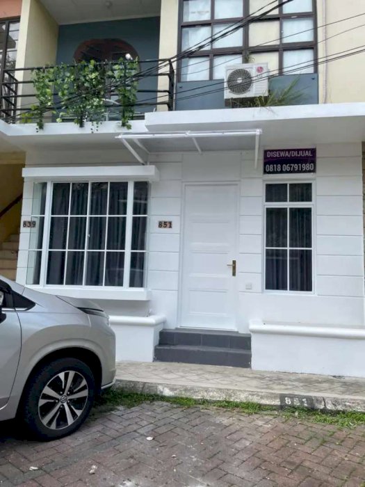 DIJUAL TOWNHOUSE PERMATA HIJAU FULL FURNISHED MEWAH SIAP HUNI