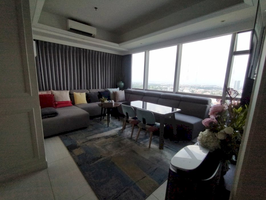 For Sale Apartemen La Riz Mansion Connecting to the biggest mall in Surabaya