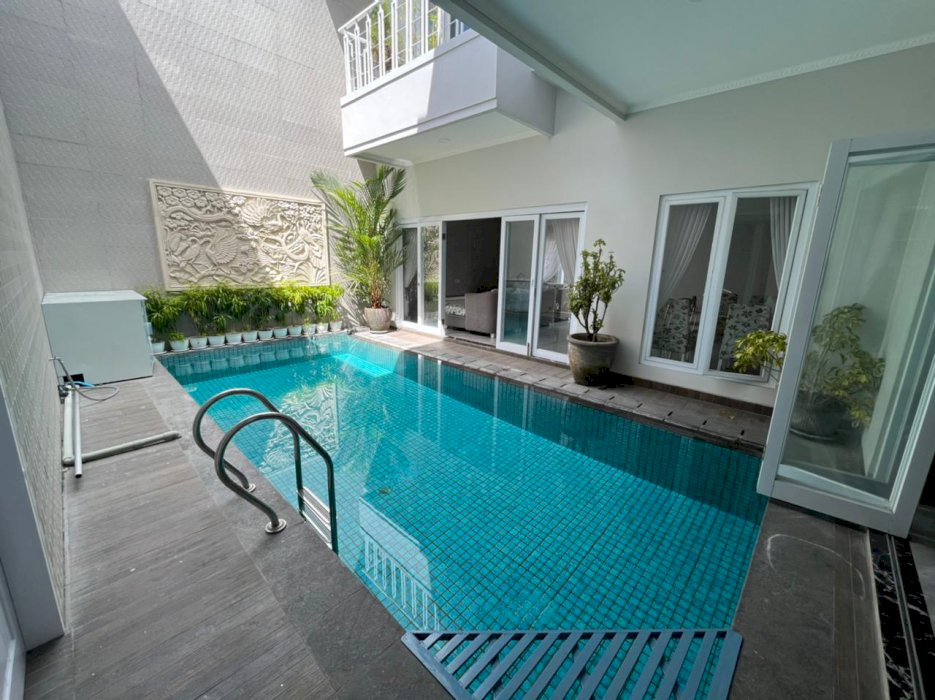 Rumah Villa 3LT Modern di Mahendradatta Padang Sambian dekat Teuku Umar Barat Buana Raya Kerobokan Kuta Seminyak Denpasar Kota