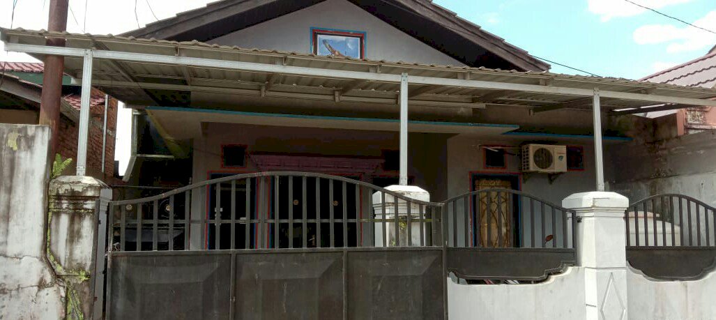 Dijual rumah 2 lantai