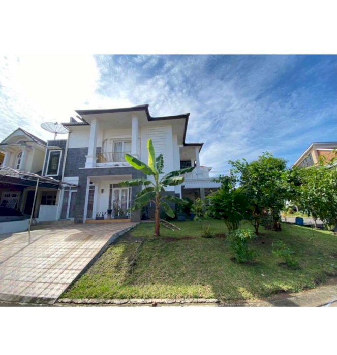 Dijual Rumah Hook Furnished Dalam Cluster Di Perumahan Kota Wisata.