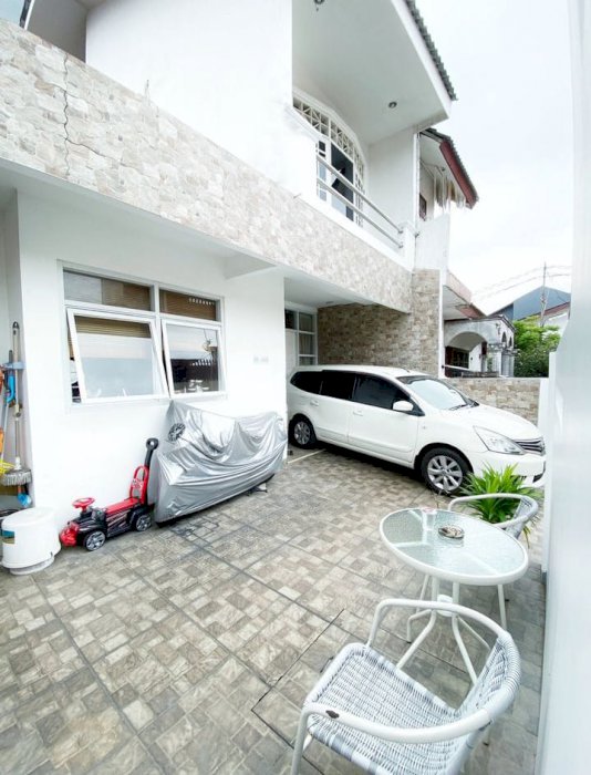 Dijual Rumah Secondary desain Minimalis, Lokasi Bebas banjir