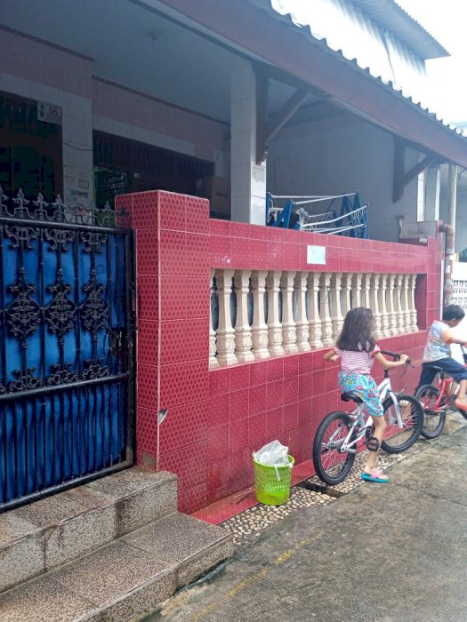 DIJUAL RUMAH DEPOK TIMUR DALAM