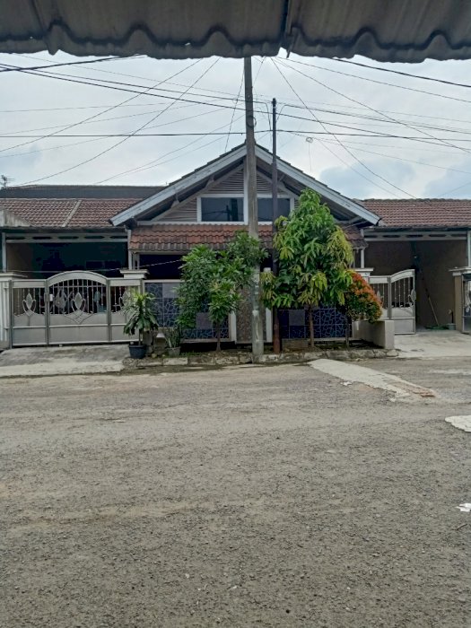 Dijual cepat rumah komplek perumahan di kab Bekasi