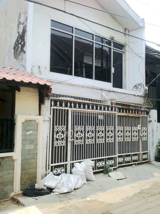 Jual Bangunan Hitung Tanah untuk Kosan, Gudang dekat Plaza Indonesia