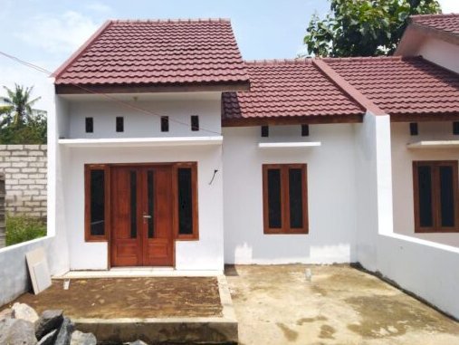 PROMO ULTAH OWNER!! - Rumah Strategis Poros Jalan Raya Pakisaji