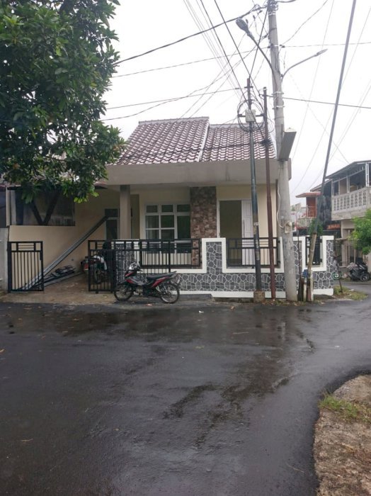 Rumah dijual di Bukit Kayu Manis dekat tol BORR dan statiun Cilebut