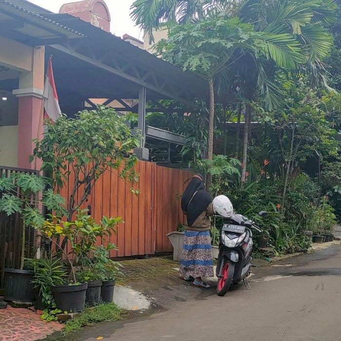 Rumah Bagus Siap Huni di Modernhill Pd. Cabe, dekat South City