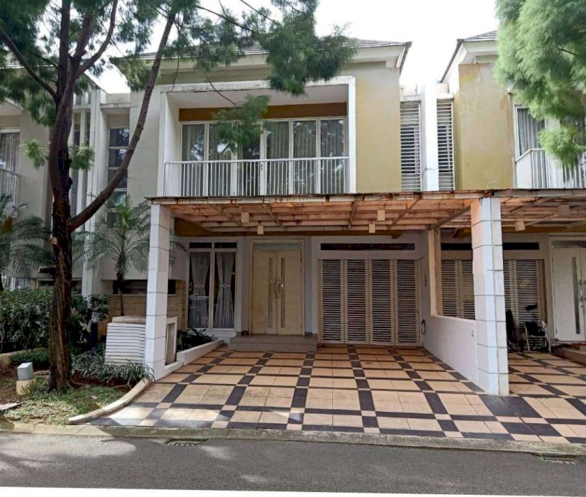 Rumah 2 lantai siap huni luas 162m2 9x18 type 4KT Premium Cluster Maple Residence Sumbek Summarecon Bekasi